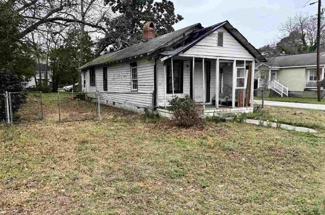 200 Southern Pine St