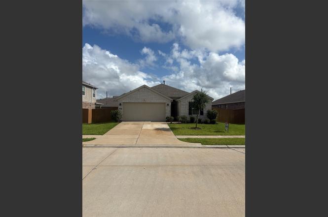 1410 Red Hills Dr Cp W