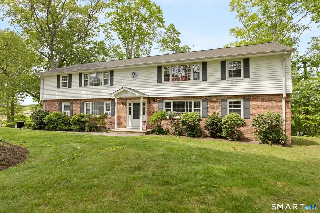 280 E Main St Unit A3