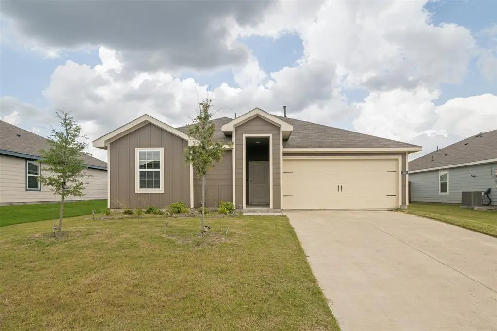 220 Weatherboard Dr