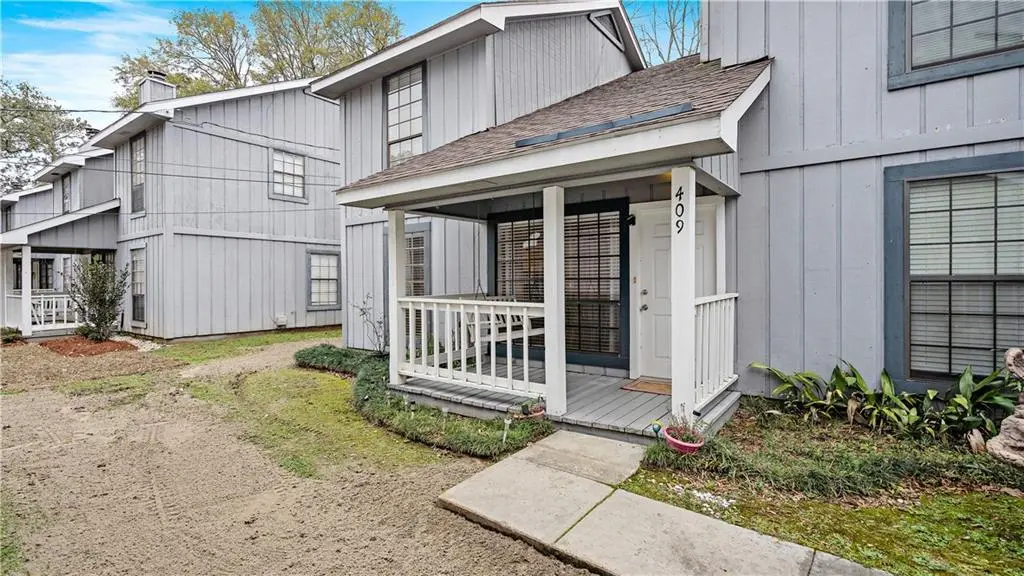 409 Cedarwood Dr