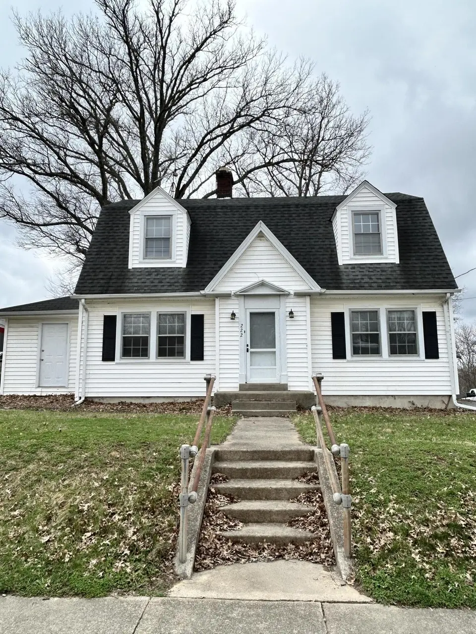 222 S Main St