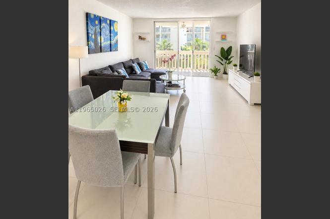 610 NE 12th Ave #308