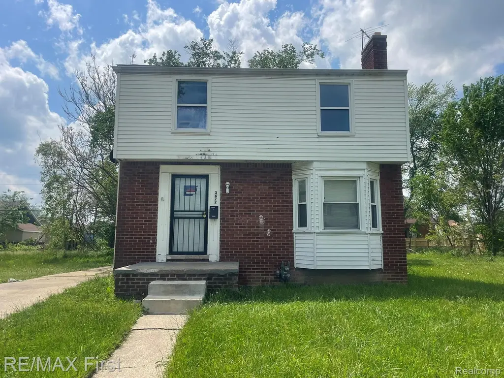 3677 Somerset Ave