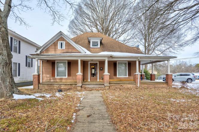 402 N Salisbury Ave