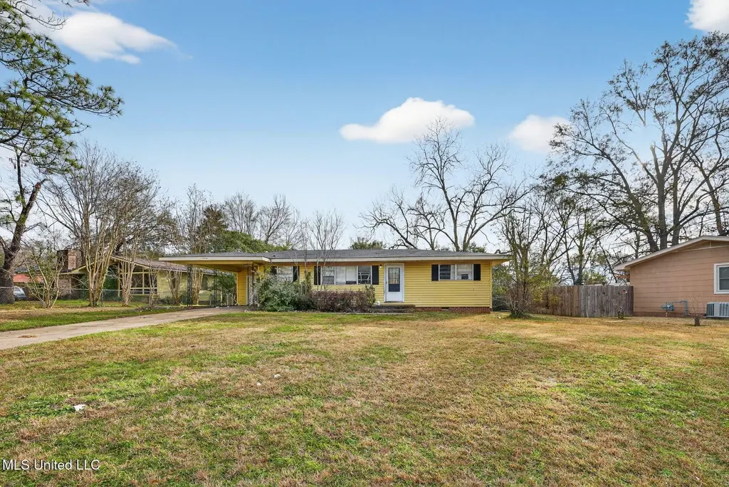 444 Mcdowell Park Cir