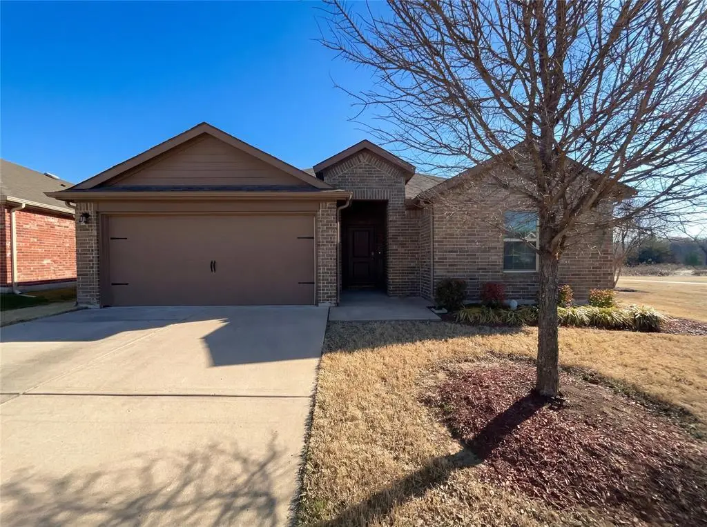 1310 Meadow Creek Dr