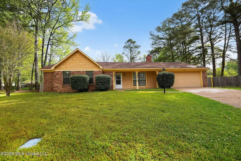 16 Christopher Ct