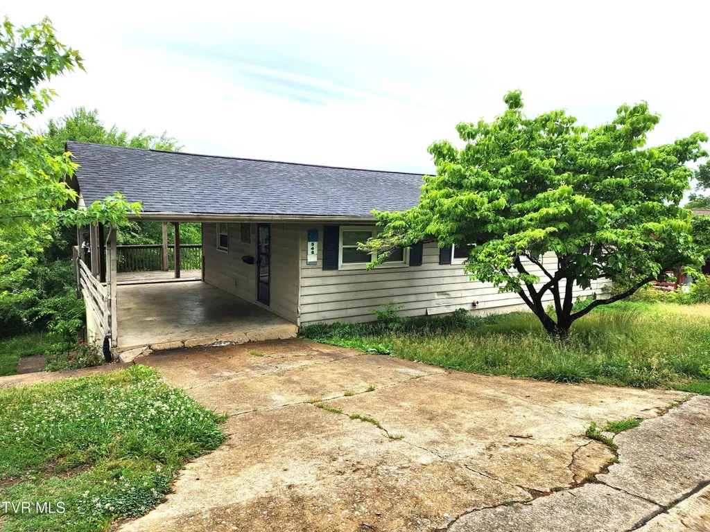 546 Bays View Ct