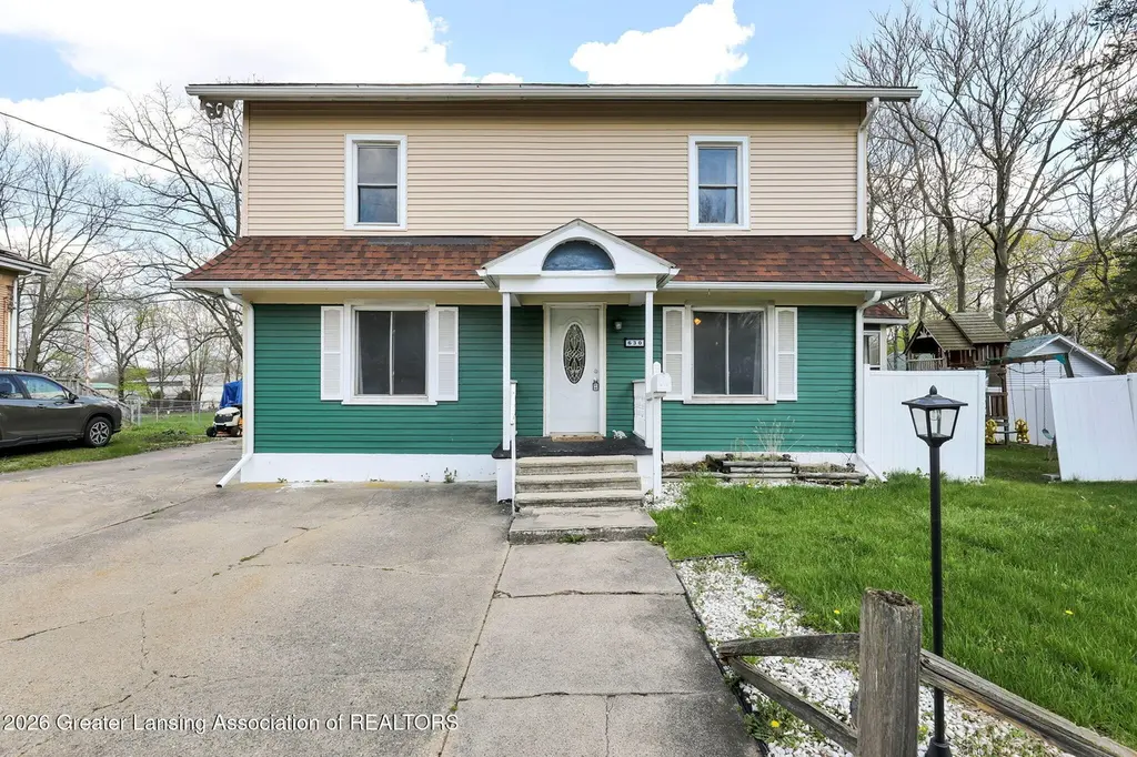 630 N Cochran Ave