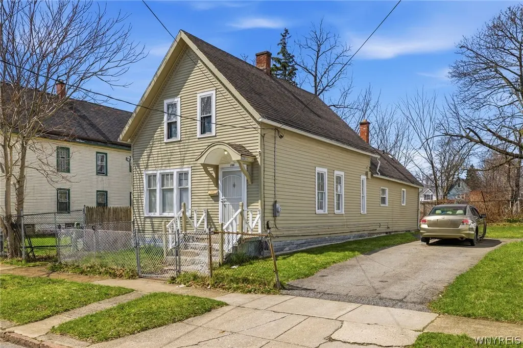 198 Grape St
