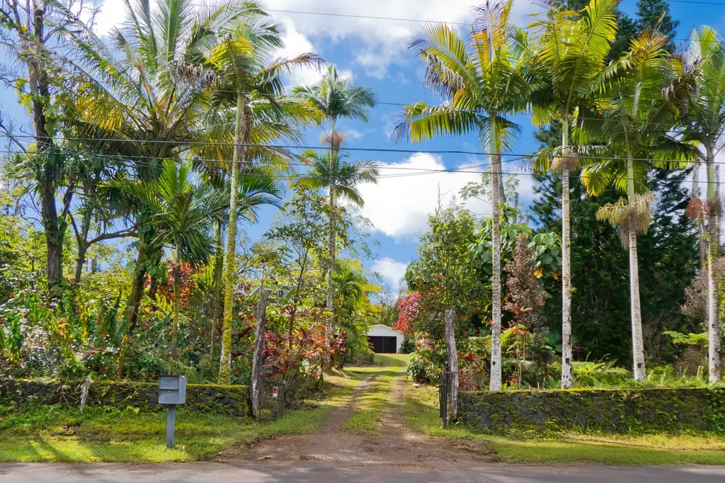 13-1097 Malama St