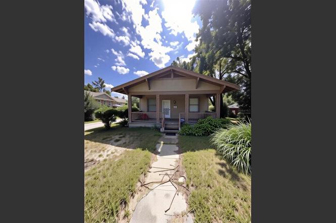 112 W Powhatan Ave