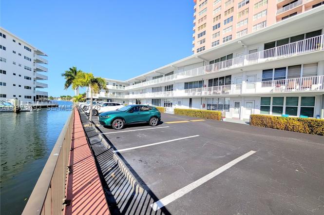 3177 S Ocean Dr #125