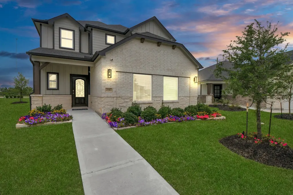 2142 Emerald Diamond Ct