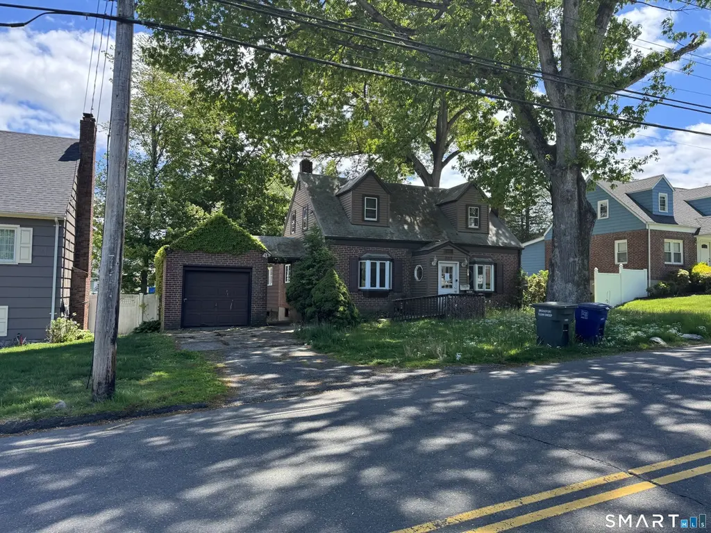 337 Jewett Ave