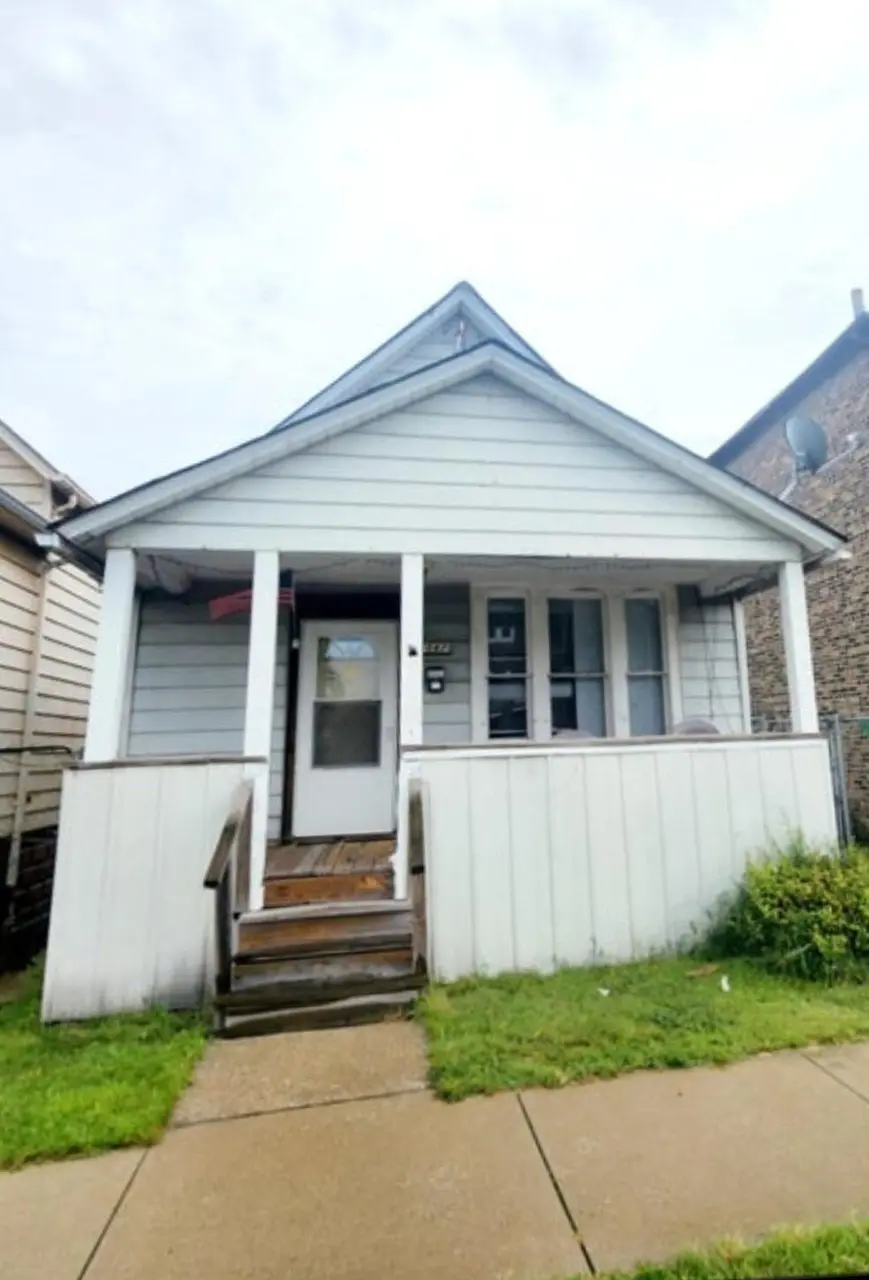 4847 Northcote Ave