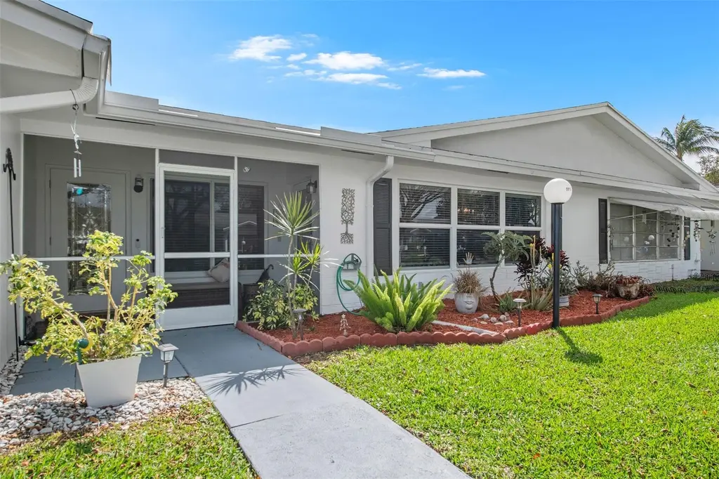 1156 NW 83rd Ave Unit B66