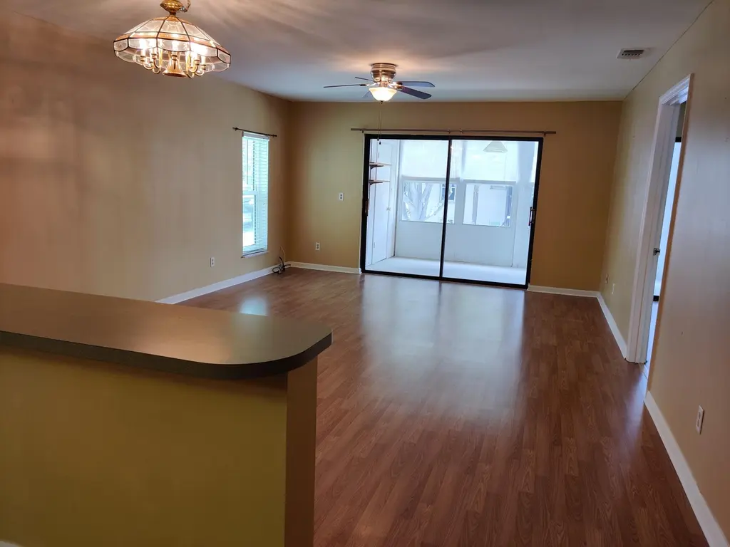 6531 SE Federal Hwy Unit J202