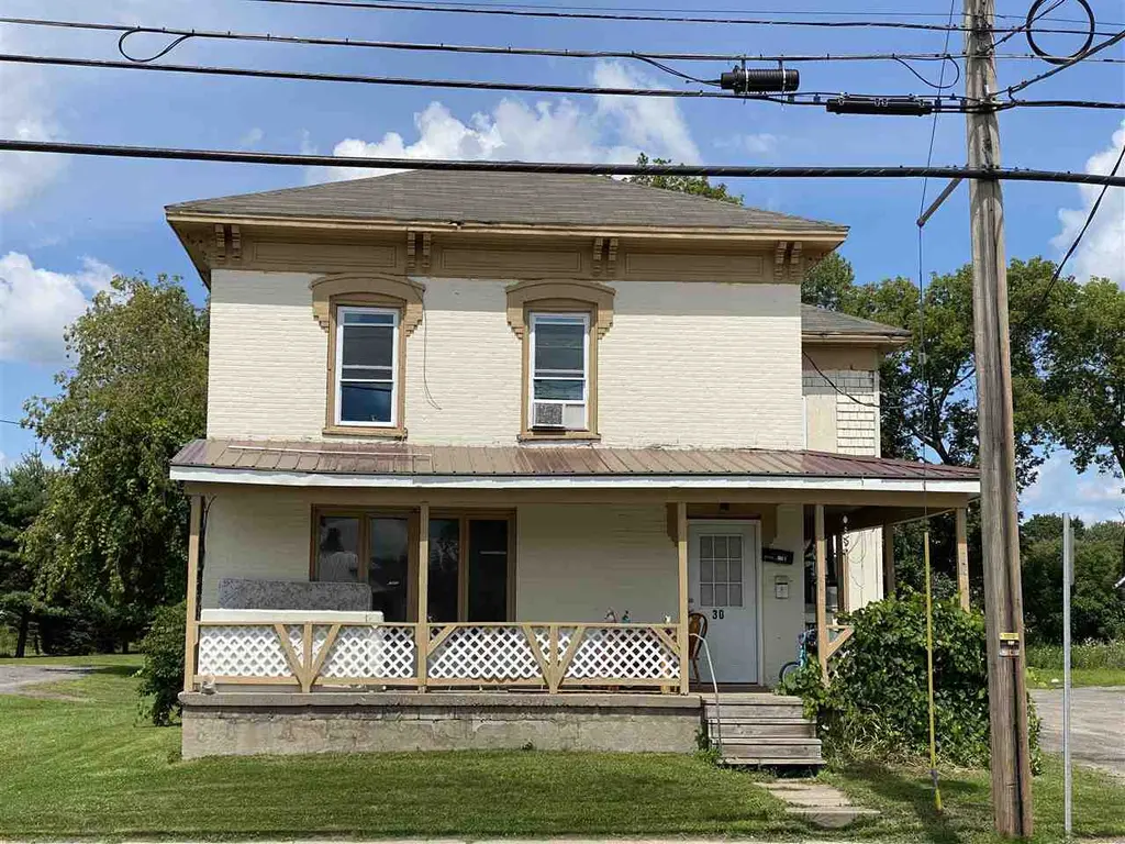 30 Maple St