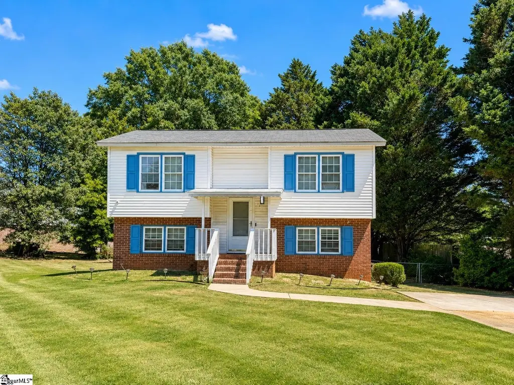 101 Agewood Dr