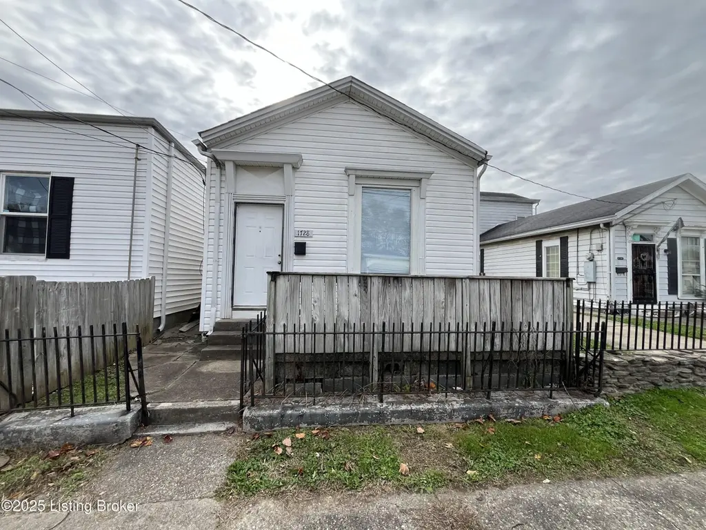 1728 Rowan St