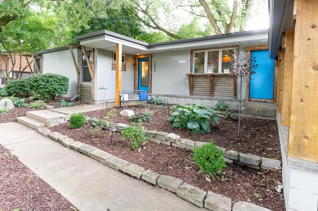 4609 Brookview Dr