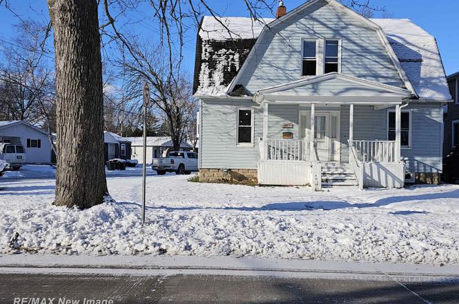 505 Yale St