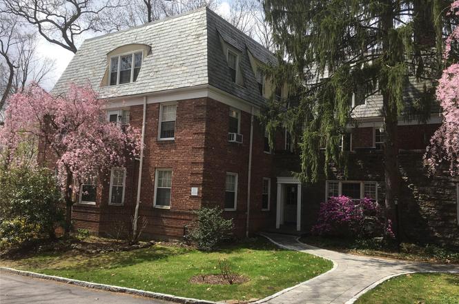 60 Pinewood Ave Unit 1B