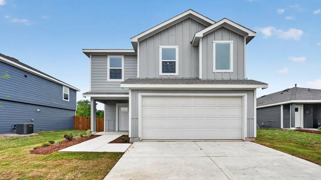 2920 Serenity Ln