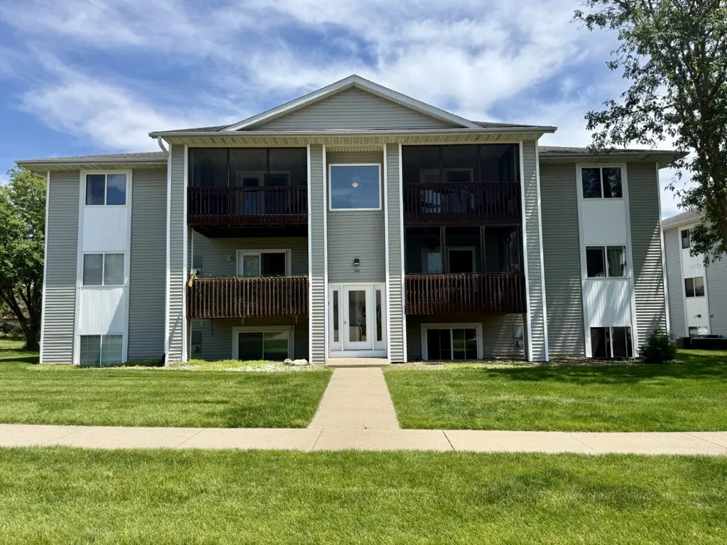 540 Augusta Cir #9