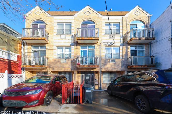 2265 W 7th St Unit 3B