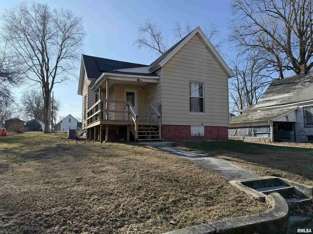 307 Clinton St