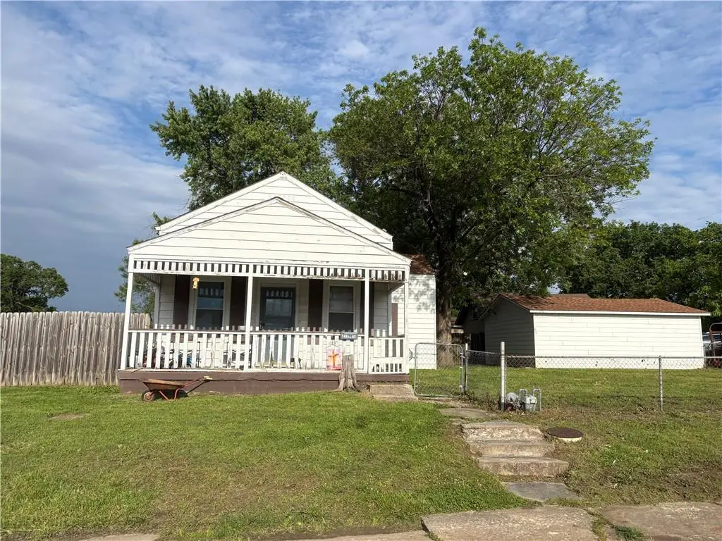 217 N 9th St