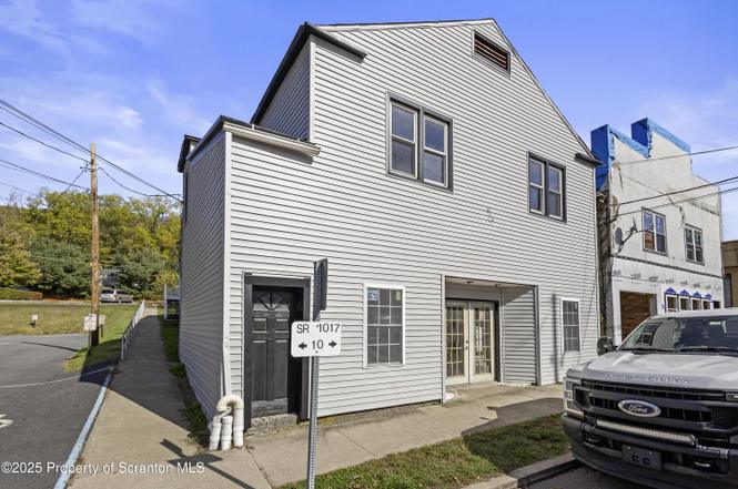 98 College Ave