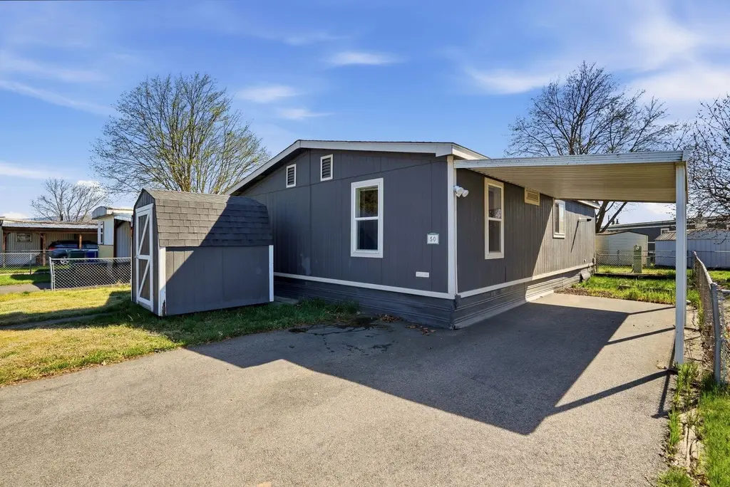 21725 E Wellesley Ave Spc 50