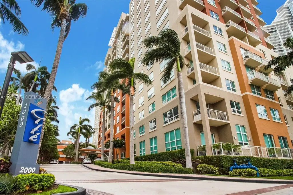2000 N Bayshore Dr #506