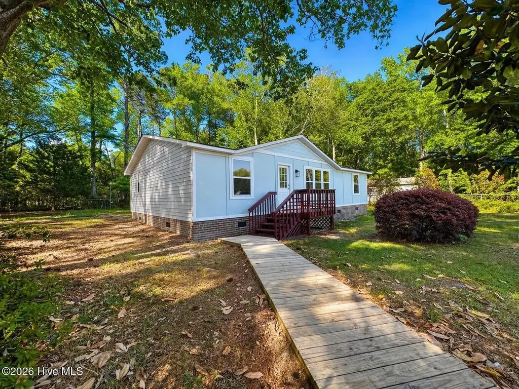 224 Suburban St SW