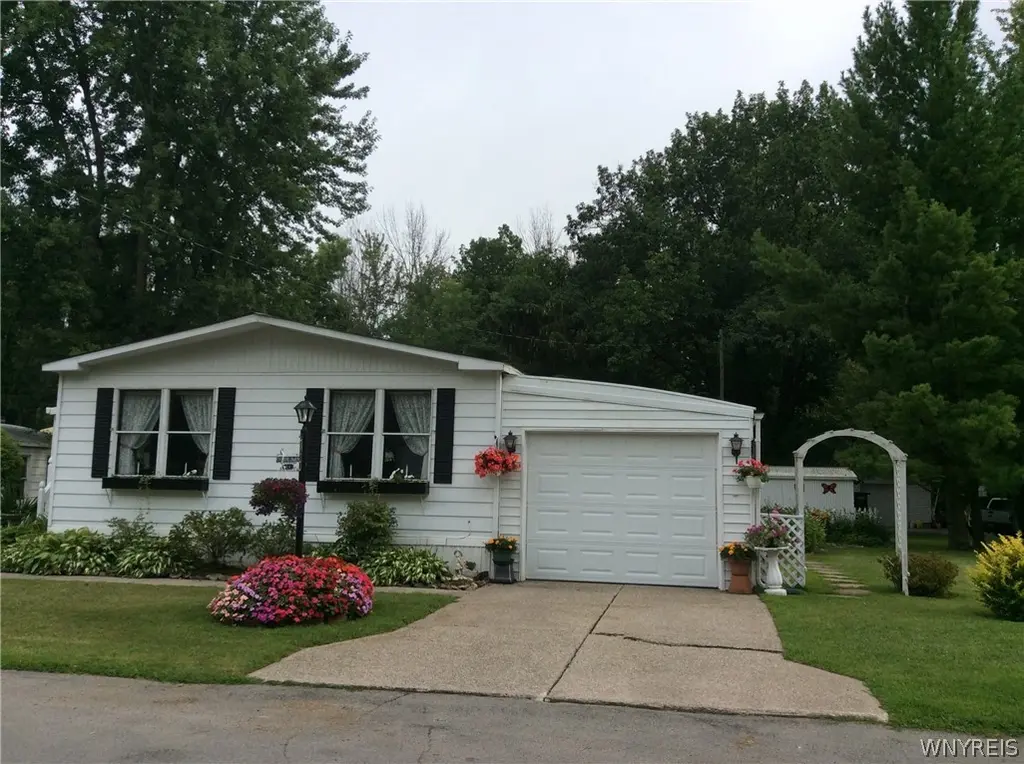 64 Aspen St