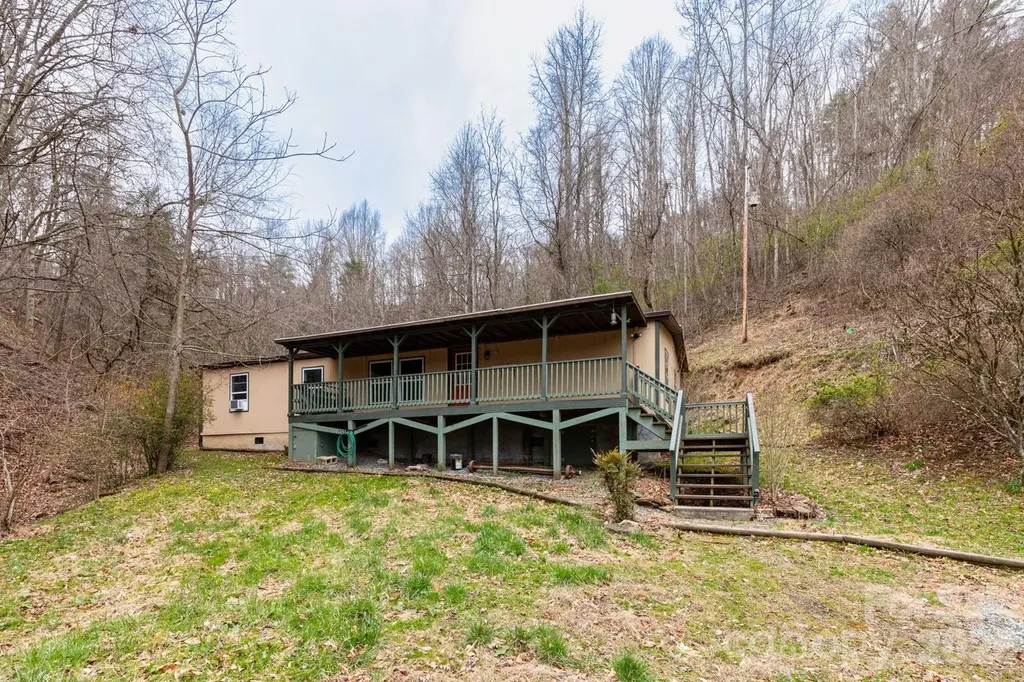 294 Ball Dr