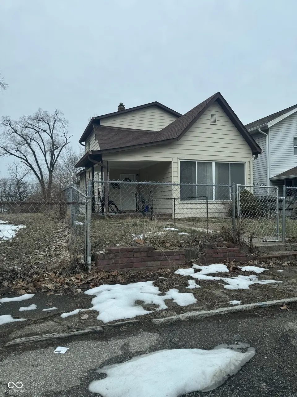 1930 Tallman Ave
