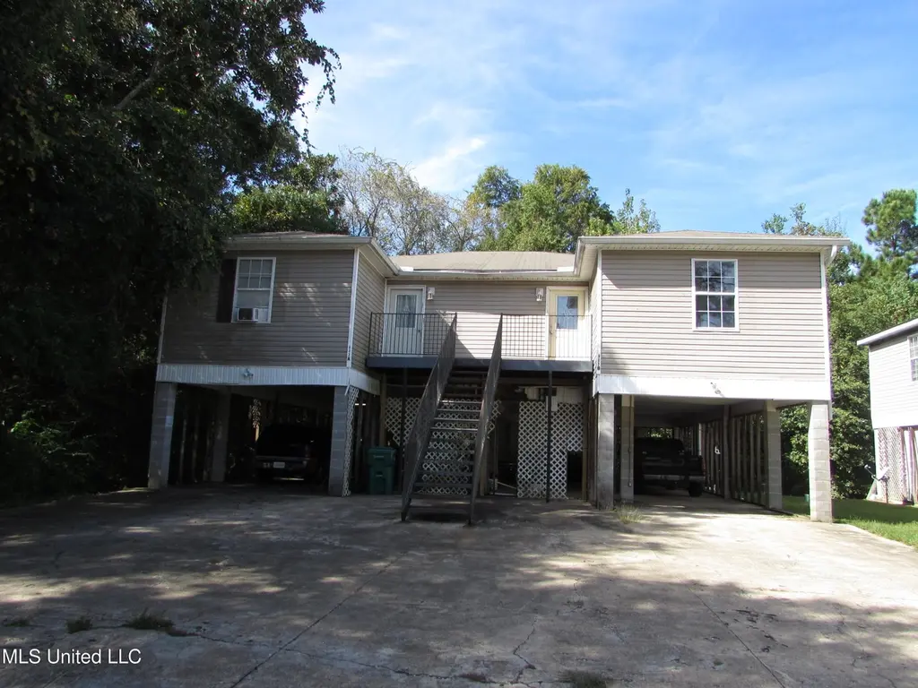 903 Parkview Pl Unit A & B