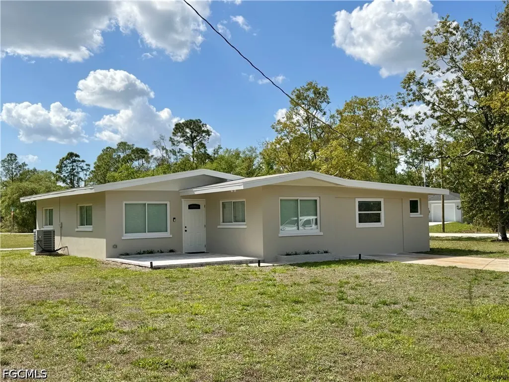13097 Mizell Ave