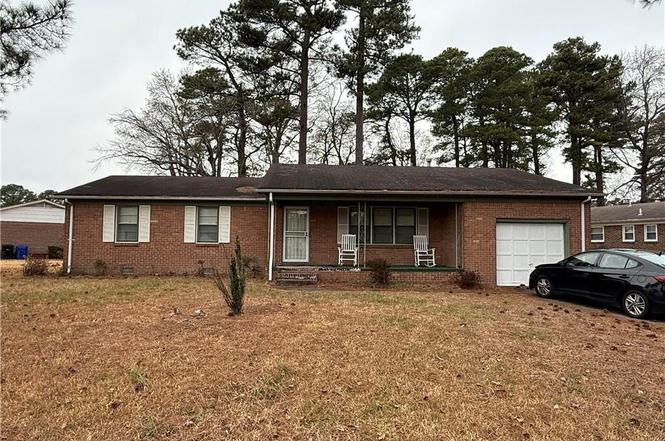 1109 Lakeview Dr