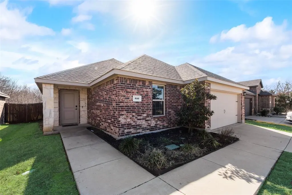 850 Levi Ln