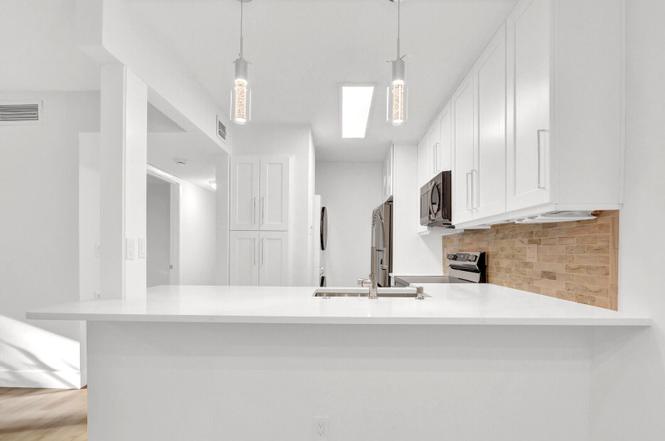 3402 Gardens East Dr Unit 19a
