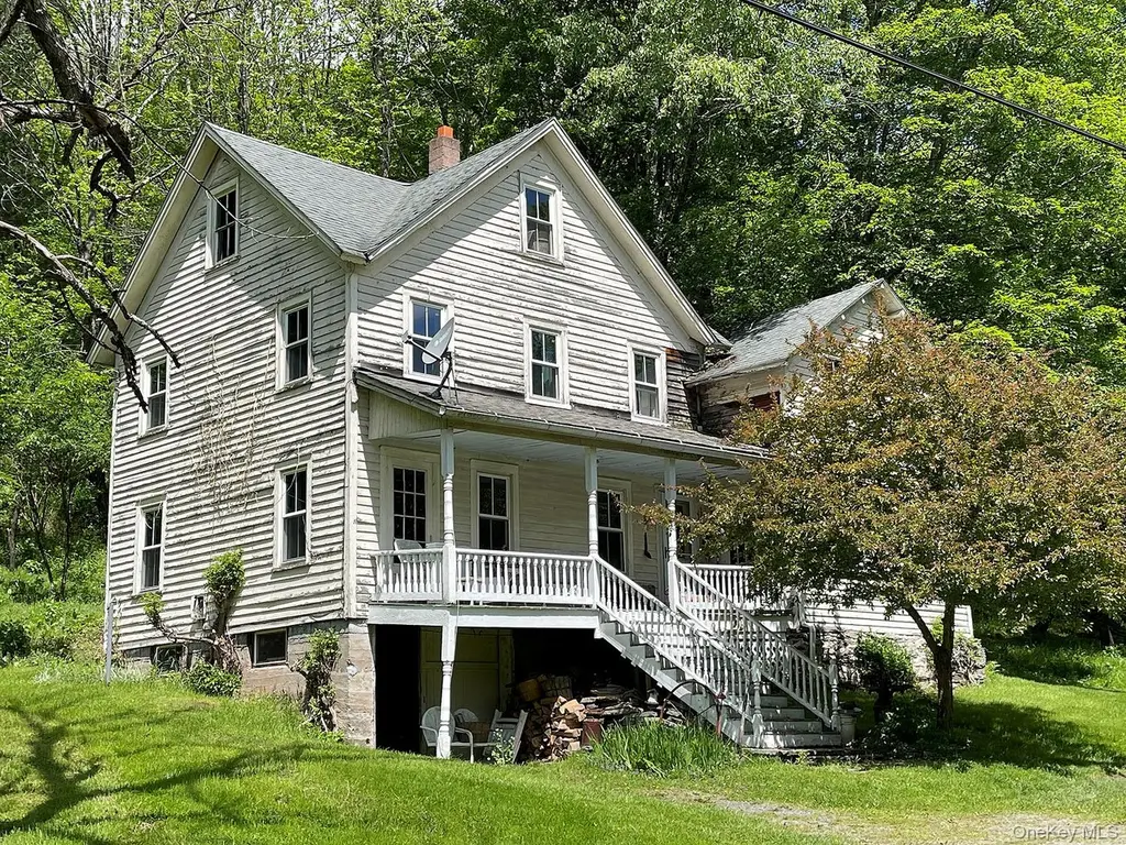12 Henderson Rd