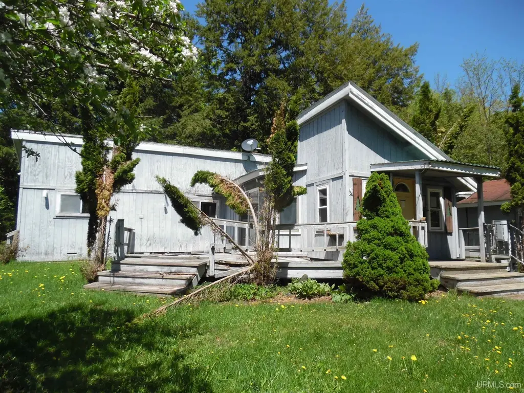 34428 M 28 Hwy