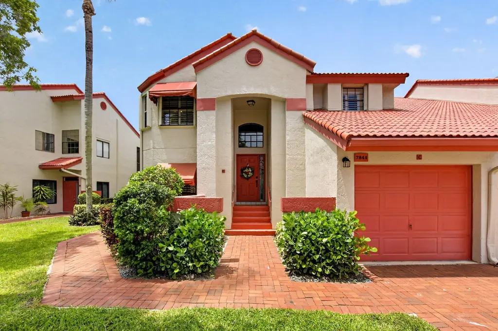 7844 Lexington Club Blvd Unit C