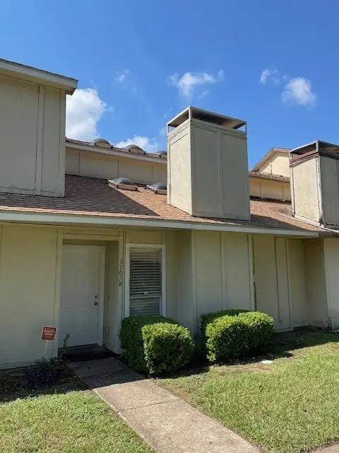 5707 Easthampton Dr Unit B